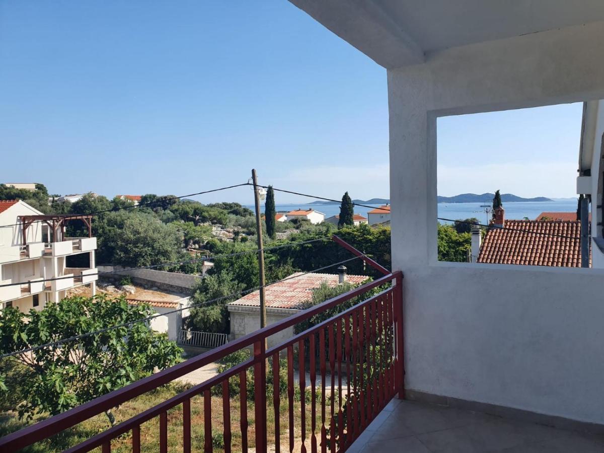Francis Appartements Pakoštane Екстериор снимка