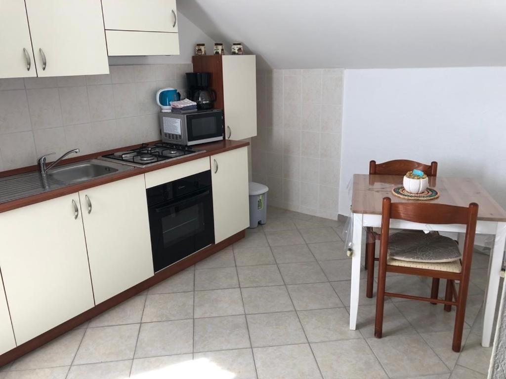Francis Appartements Pakoštane Екстериор снимка