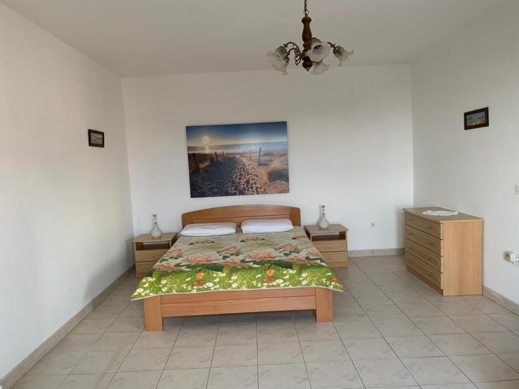 Francis Appartements Pakoštane Екстериор снимка